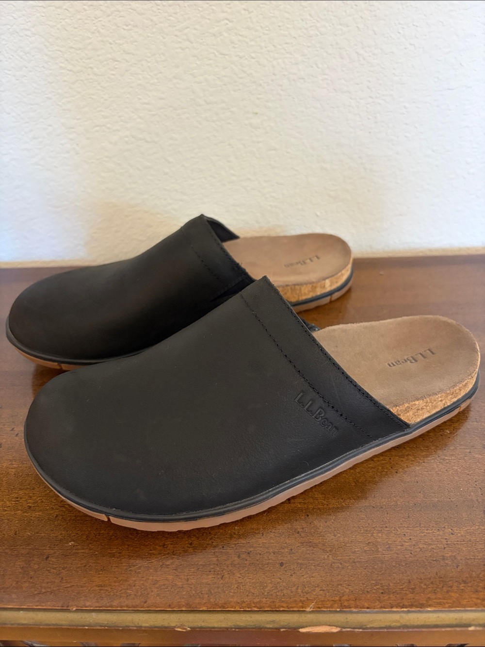 L.L. Bean Women’s Go Anywhere Black Nubuck Leather Slip-On Mule Clogs 8